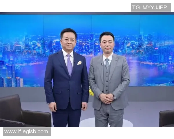 深度探讨周强的足球人生与职业生涯的精彩瞬间与成长历程